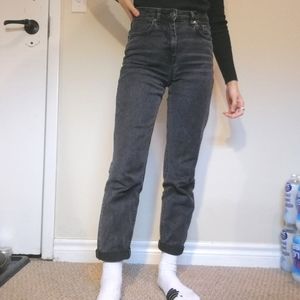 Frank & Oak Stevie Tapered Washed Black Mom Jean